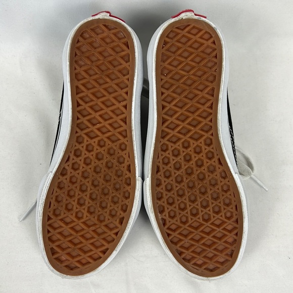 Old skool Vans sneakers, black and white, size 1 kids - Picture 8 of 16